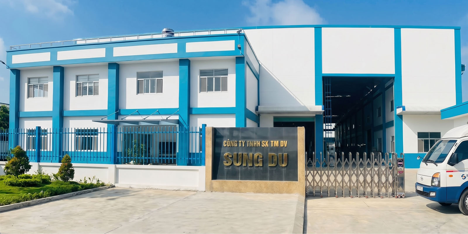 Nhà máy sản xuất cửa nhựa sungyudoor